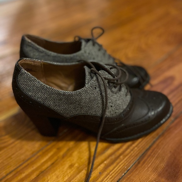 GH Bass & Co Brielle Bootie Brown Size 7M - Picture 2 of 3